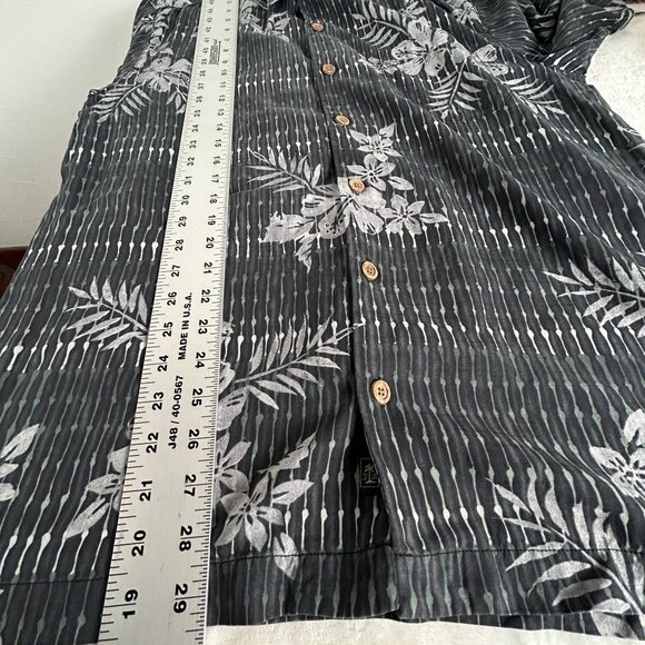 Tommy Bahama Mens Small Black Floral Button-Up Short Sleeve Silk Hawaiian Shirt - Picture 7 of 7